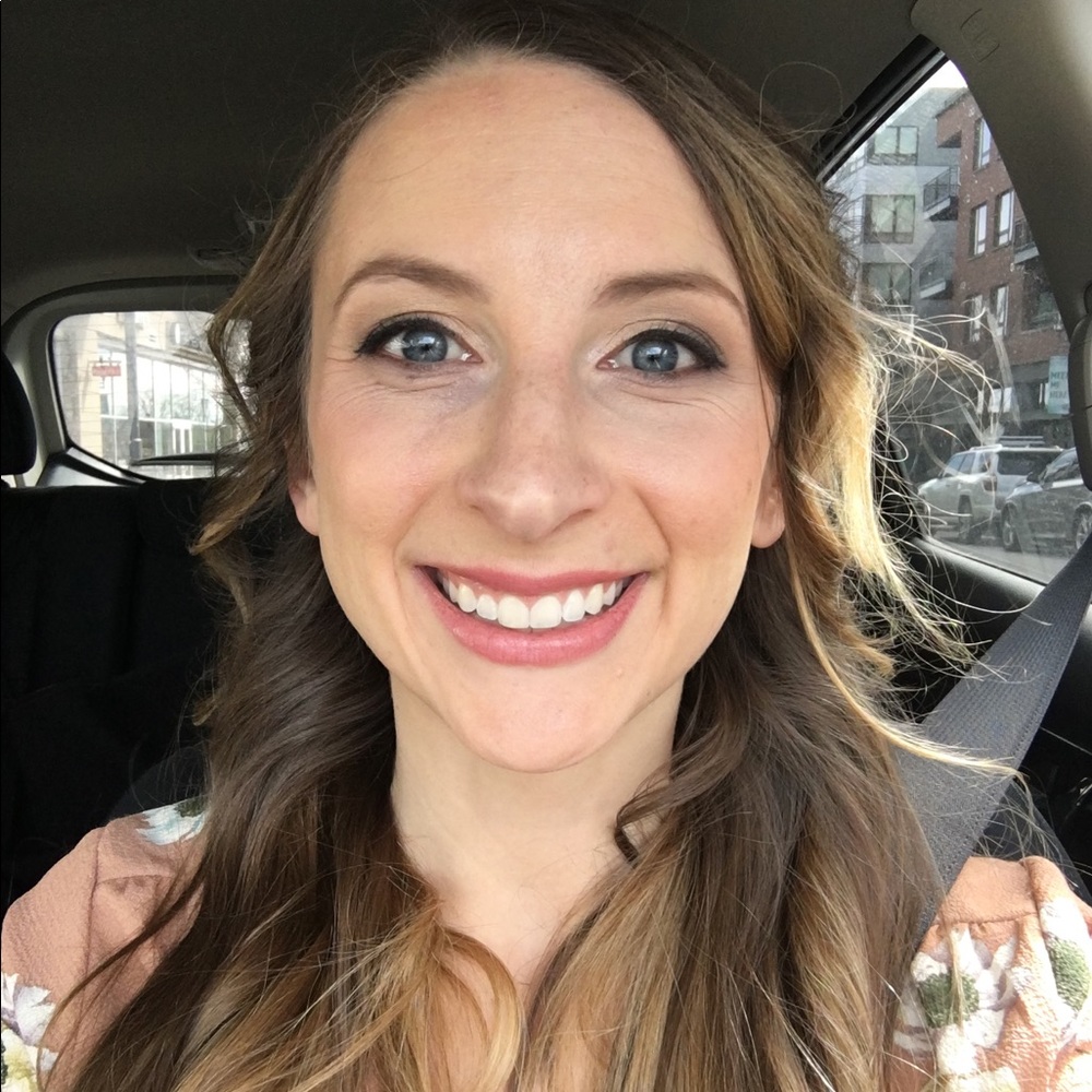 Meet your Posher, Caitlin